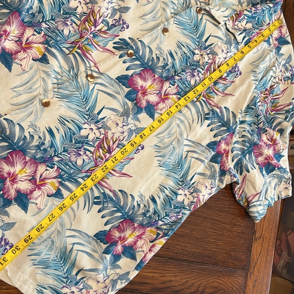 Tommy Bahama Tropical Hawaiian Silk Button Down Short sleeve Camp Shirt 2XL XXL - Picture 7 of 8